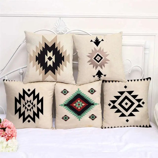 VIKAMA Bohemian Aztec Kissenbezug mit geometrischem Muster in Beige, quadratisch, Breite: 45 cm - Bild 1