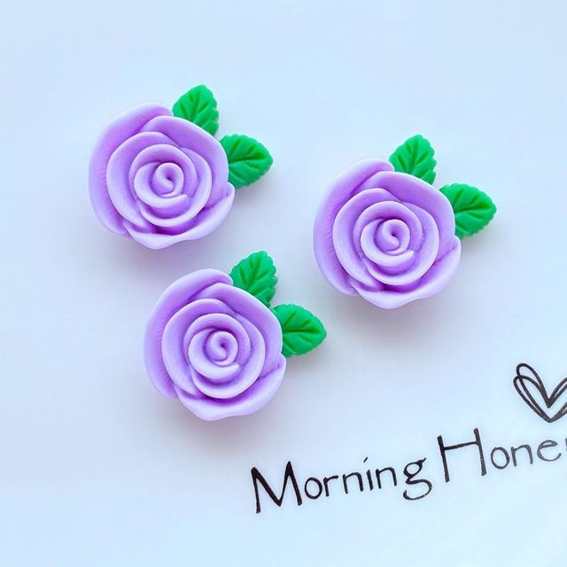 10 Stück Mini Rosen Resin Cabochons in Purple für Scrapbooking und DIY Schmuckdeko von Yiran bag - Bild 1