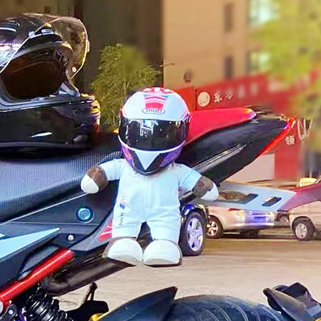 Hot Toys Motorrad-Bär-Spielzeug mit Helm, Plüsch, weiß - Bild 1