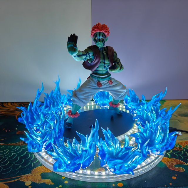 Bandai Kimetsu no Yaiba Demon Slayer Koyuki Akaza Actionfigur, PVC-Modell, mit LED-Lichteffekt - Bild 1