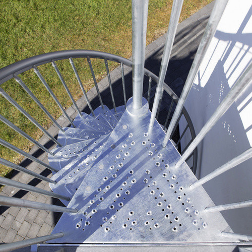Dolle Außenspindeltreppe Gardenspin aus Metall in Silber, Durchmesser: 125 cm, Höhe: 399,5 cm - Bild 3