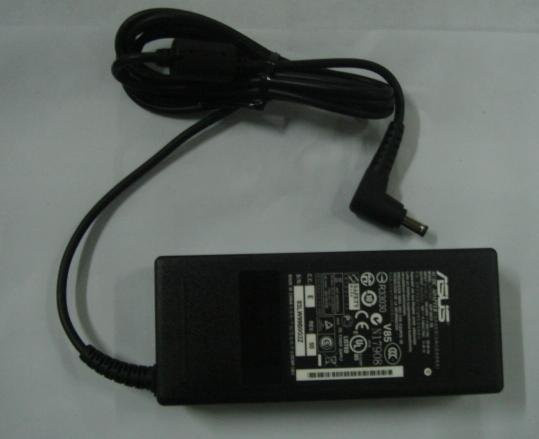Asus Netzteil in Schwarz mit 65 Watt für ASUSPRO ESSENTIAL P43, P53, K60, K70, K72, P50, U56, UL30, UL50, UX50, X53 (04G2660031U0) - Bild 1