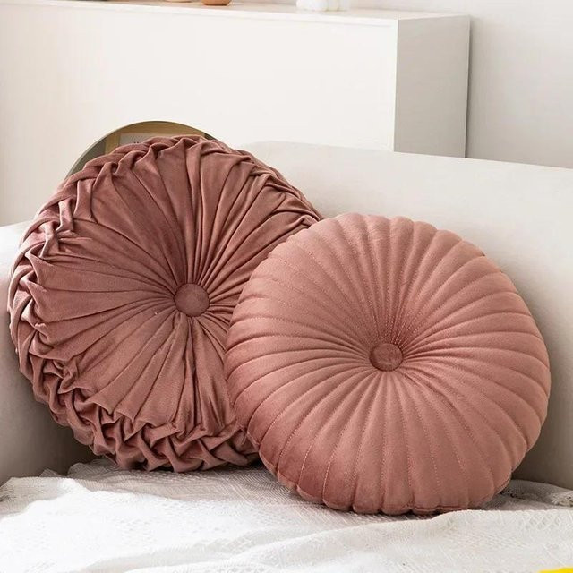 Rundes Kürbiskissen in Rosa aus Polyester und Baumwolle für dein Sofa oder Wohnzimmer - Bild 1