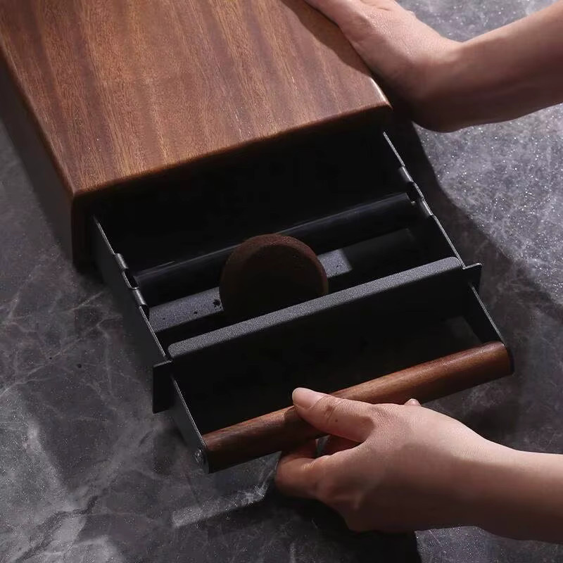 PEISI Espresso Knock Box aus Walnussholz und Edelstahl in Braun und Weiß - Bild 3