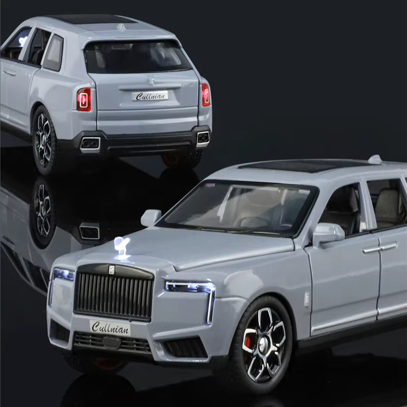 MAKEDA Rolls Royce SUV Cullinan, Modellauto, 1:32, Metall, mit Licht und Sound - Bild 1