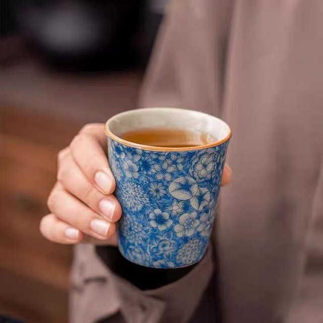 Antike blau-weiße Keramik-Teetasse mit Crackle-Glasur für Kung-Fu-Teesets - Bild 1