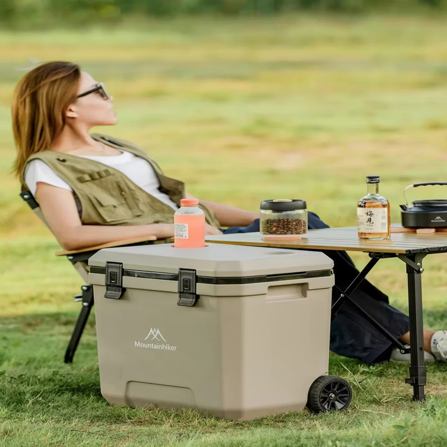 MOUNTAINHIKER GO PEAK Warmbox 36L mit Trolley Rädern in Khaki/Beige für Outdoor und BBQ - Bild 5