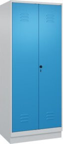 C+P Spind Classic PLUS mit Sockel, 2 Abteile, Lichtblau und Lichtgrau, H x B x T: 195 x 80 x 50 cm - Bild 1