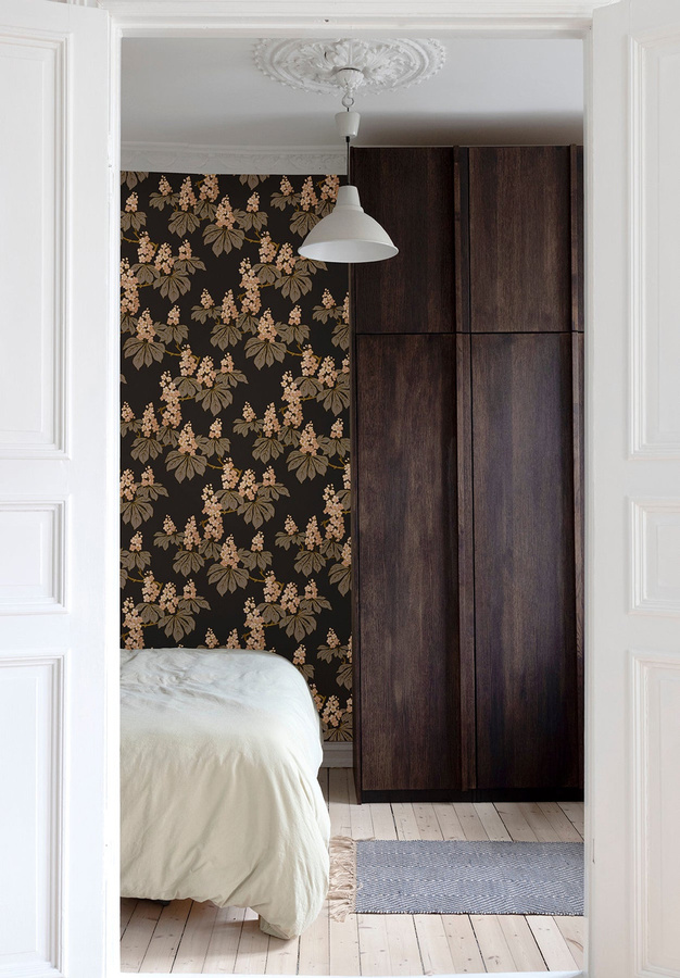 Isidore Leroy Tapete Marronnier Boréal mit floralem Art Nouveau Design in Mehrfarbig - Bild 1