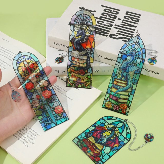Buntes Glas-Drachen-Lesezeichen aus transparentem Resin im gotischen Design für Schule und Büro - Bild 1