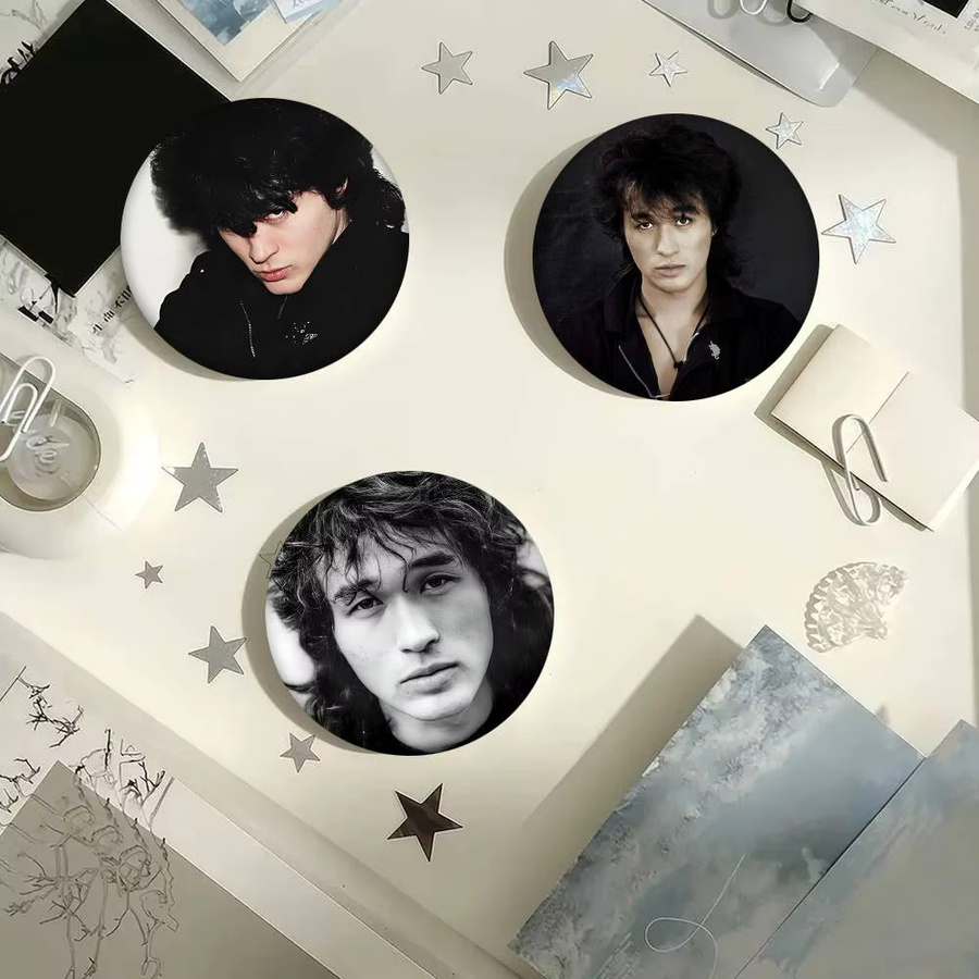 Brosche Viktor Tsoi, Rundes Abzeichen, Unisex - Bild 5