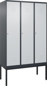 C+P Spind Classic PLUS Garderobenschrank mit 3 Abteilen, Stahlkonstruktion, Zylinderschloss und 4 Garderobenhaken, H x B x T: 212 x 120 x 50 cm - Bild 1