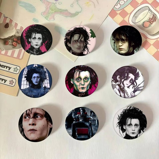 E-Edward S-Scissorhands Runde Abzeichen Brosche, Anstecknadel - Bild 1