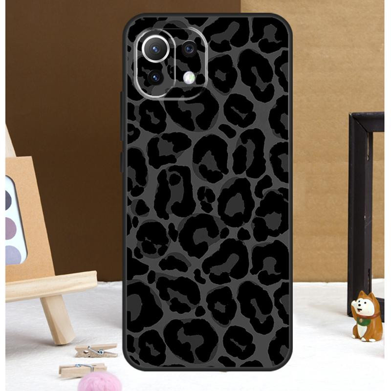 Schwarze Handyhülle mit Leopardenmuster für Xiaomi und POCO Modelle - Bild 1