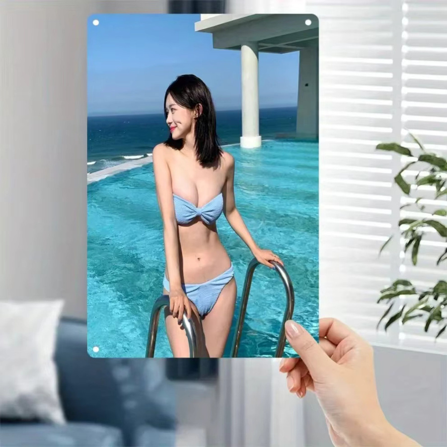 CIFBUY Wanddekoration aus Metall K-Drama Bikini Poolside Schild in Mehrfarbig - Bild 3