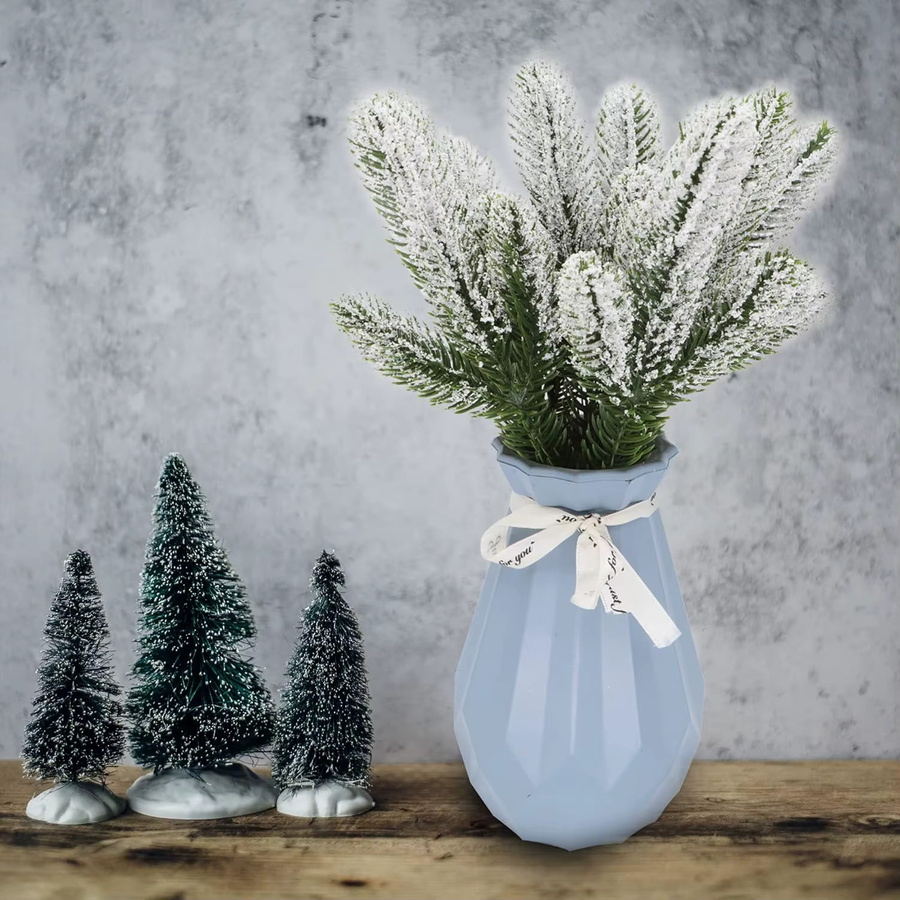 Künstliche Kiefernzweige in Grün für die Dekoration von Haus, Garten und Tisch bei Hochzeiten, Partys oder Weihnachten - Bild 2