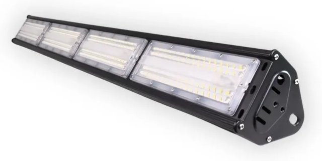 ENOVALITE Linearer LED Hallenstrahler HighBay in Schwarz mit 200W, 24000lm und 5000K Neutralweiß, IP65 und IK10 Schutzklasse für Hallen und Werkstätten - Bild 1