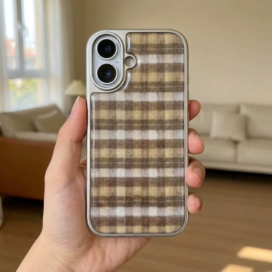 Stoßfeste Handyhülle von DecoPhone mit braunem Karomuster für iPhone 17, 16, 15, 14, 13, 12 Pro Max Plus Air - Bild 4