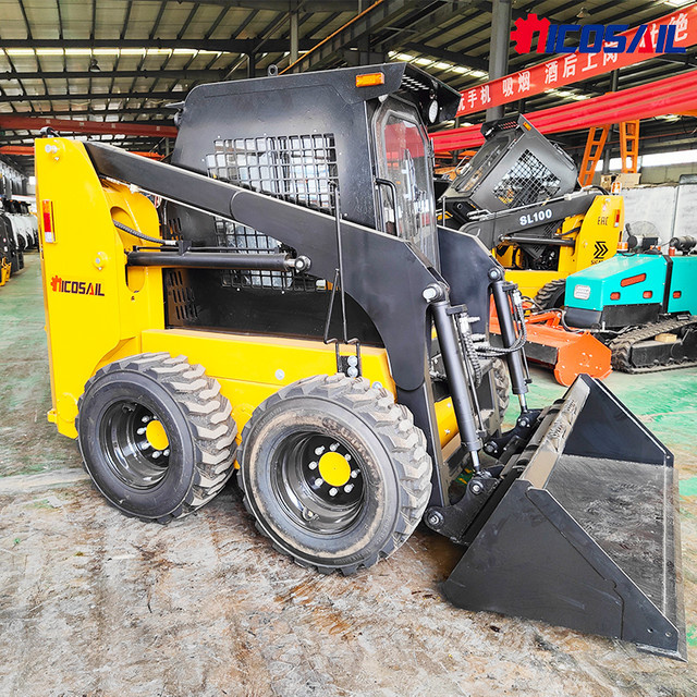 Multifunktionaler Kubota Kompaktlader Radlader mit hydraulischem Antrieb und Euro 5/EPA Motor in Gelb mit 0,12 m Schaufel - Bild 1