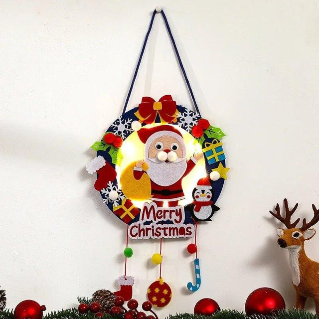 Großer Weihnachtskranz von The Red Sun, künstliche Hänge-Weihnachtsgirlande in Mehrfarbig, Durchmesser: 45,0 cm - Bild 1