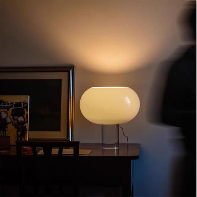 HomeLover Buds Tischlampe Retro in Weiß mit Glaskugel für Wohnzimmer, Schlafzimmer und Arbeitszimmer - Bild 1