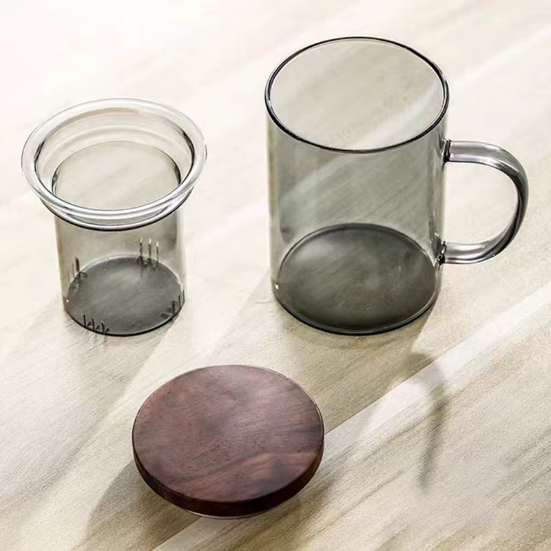 HeY LiLac Teetasse aus Borosilikatglas in Rauchgrau mit Deckel in Braun, 400 ml - Bild 5