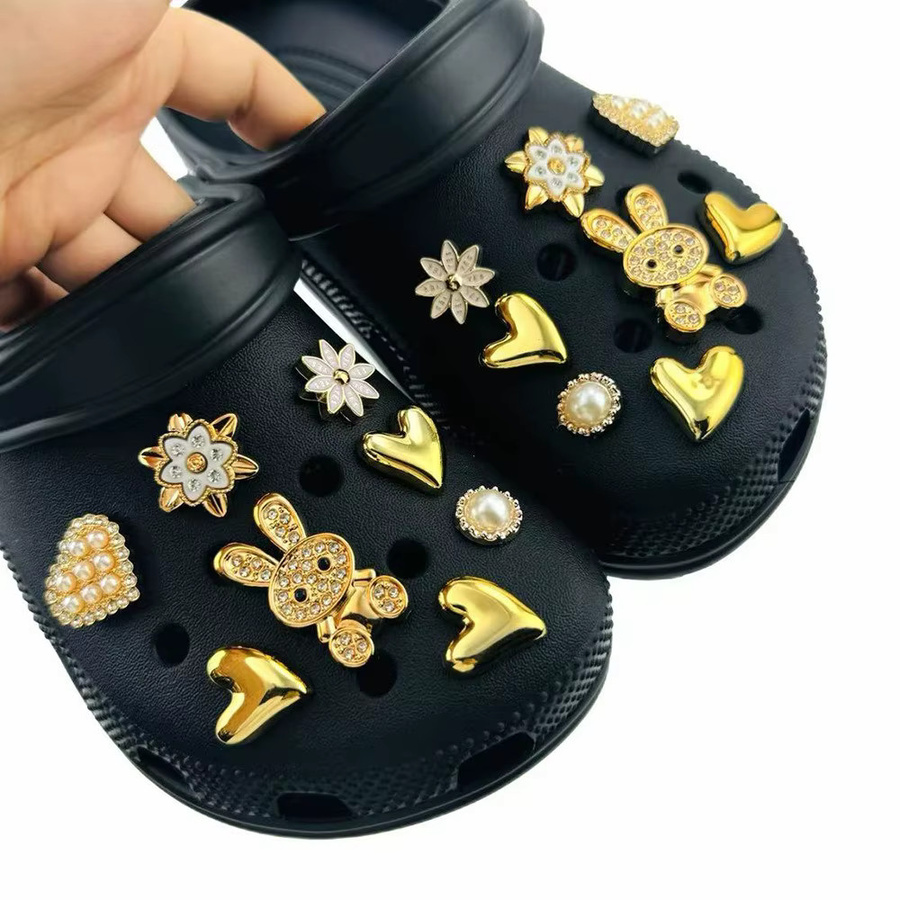 FHLDING Schuhcharms-Set, 16-teilig, goldene Diamant-Kaninchen-Perlen-Blumen - Bild 5