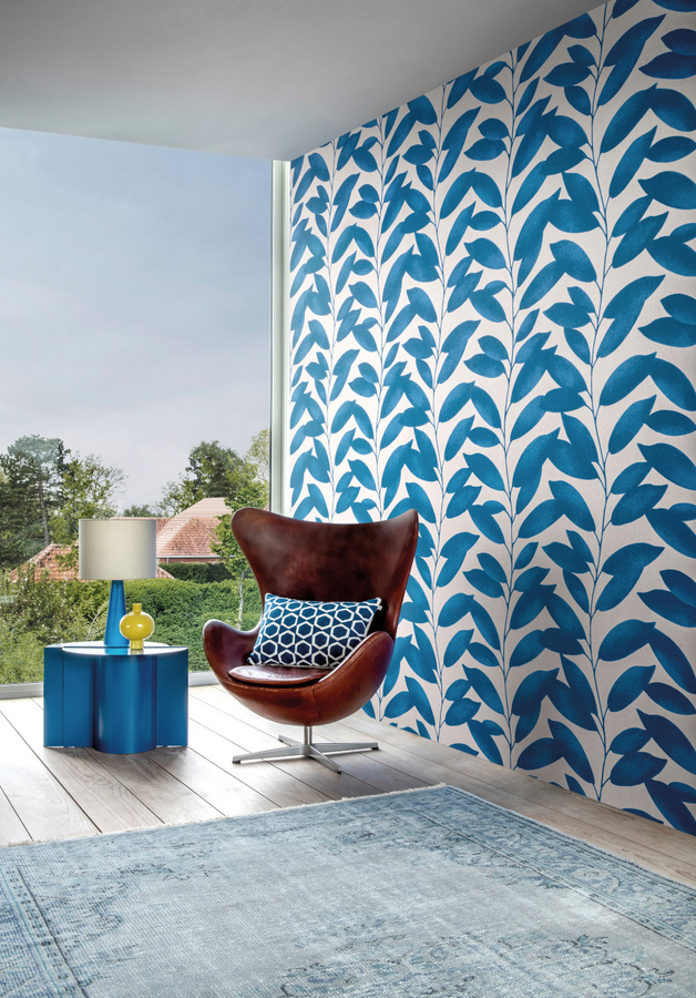 Omexco Tapete Blooming Marvellous JOY21 in Blau mit floralem Design und botanischem Muster - Bild 1