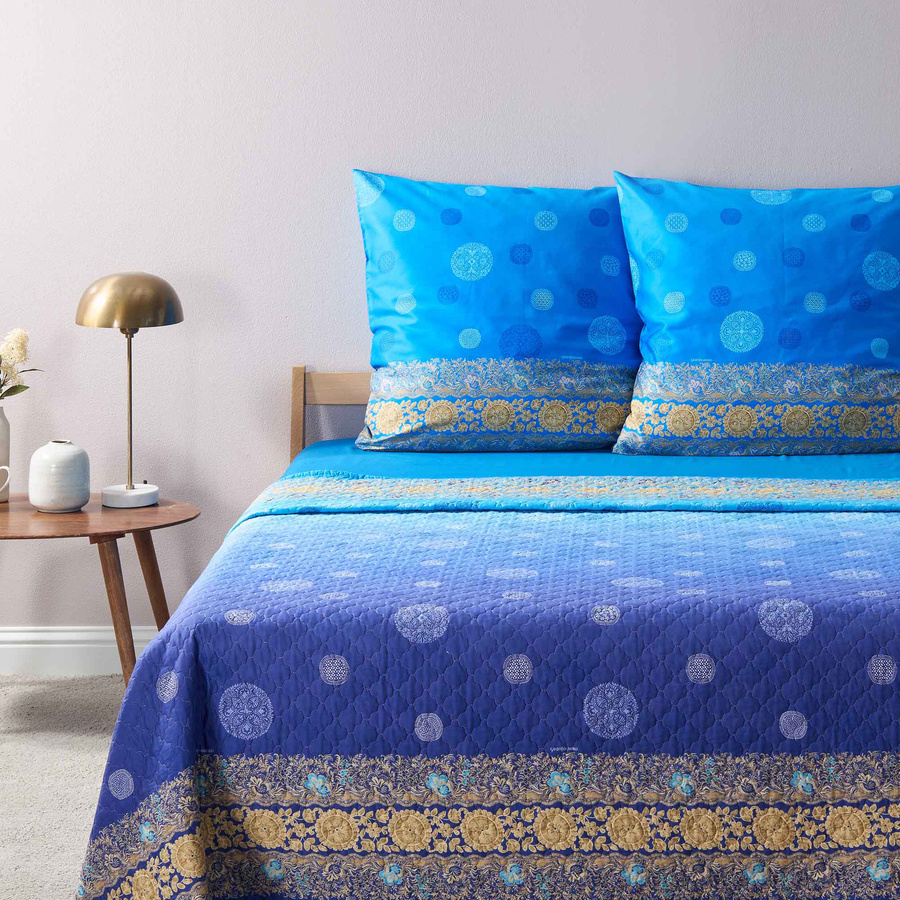 Bassetti Tagesdecke PALLAVICINO in Azurblau aus Baumwolle mit geometrischem Steppmuster und Oeko-Tex Standard 100 Zertifizierung - Bild 1