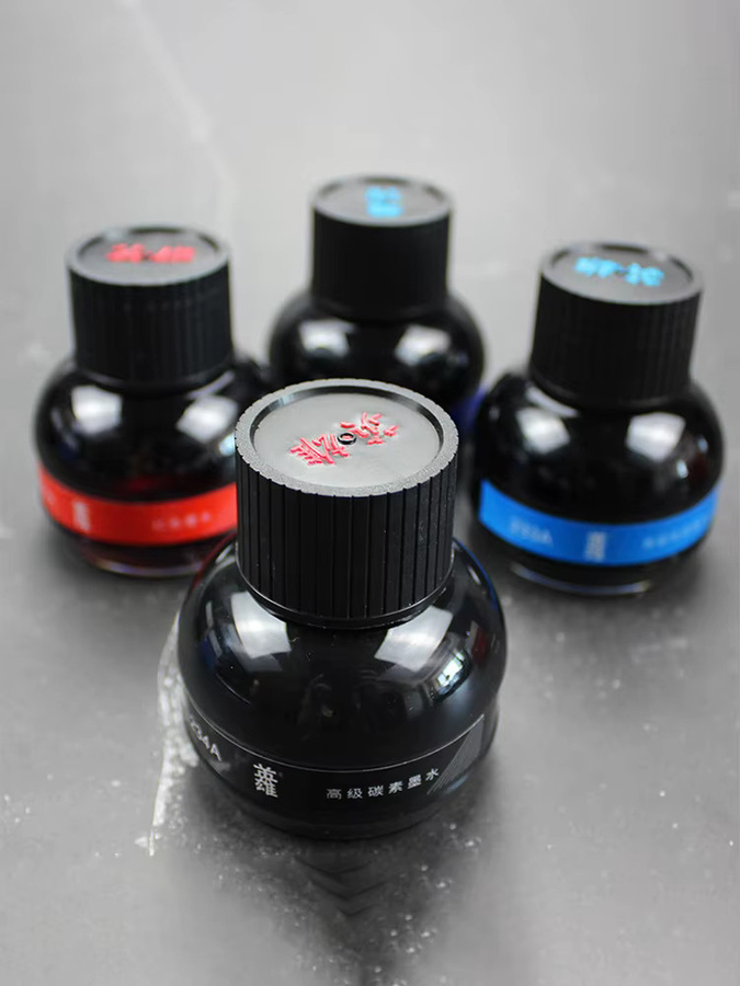 Hero Kalligrafie-Tinte in der Flasche, Nicht-Kohlenstoff-Tinte für Schreibarbeiten, 4 Farben (Schwarz, Blau, Rot, Blau-Schwarz) - Bild 2