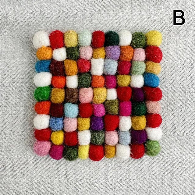 Bunte runde Filzkugel-Untersetzer aus Wollfilz von Mommy Baby, Set aus handgemachten Tassenunterlagen, Multicolor - Bild 1