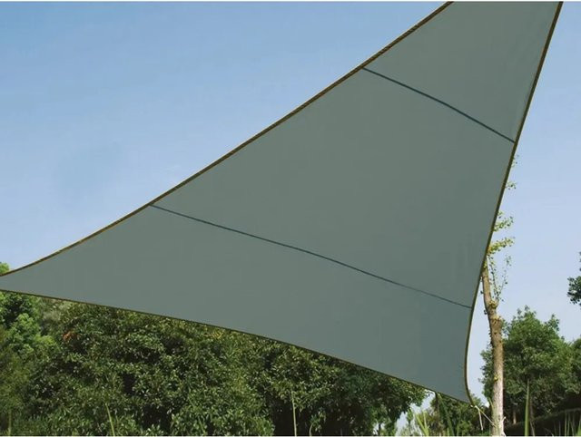 Sonnensegel PEREL Dreieckig in Grün-Grau aus Polyester, Seitenlänge: 5 m x 5 m x 5 m - Bild 1