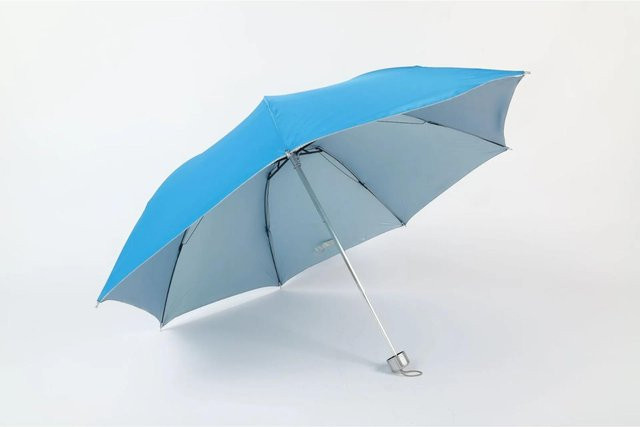 7-Speichen Dreifach-Falt-Sonnenschirm mit Handöffnung und Sonnenschutz in Iron Gray und Blau mit Yiran Tasche - Bild 1
