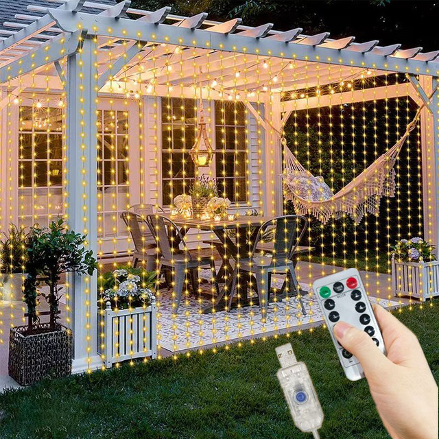 HOUHOM LED Vorhang Lichterkette mit 8 Modi und USB-Anschluss, RGB Multicolour, 6m Länge für Party, Hochzeit, Weihnachten und Garten-Dekoration - Bild 1
