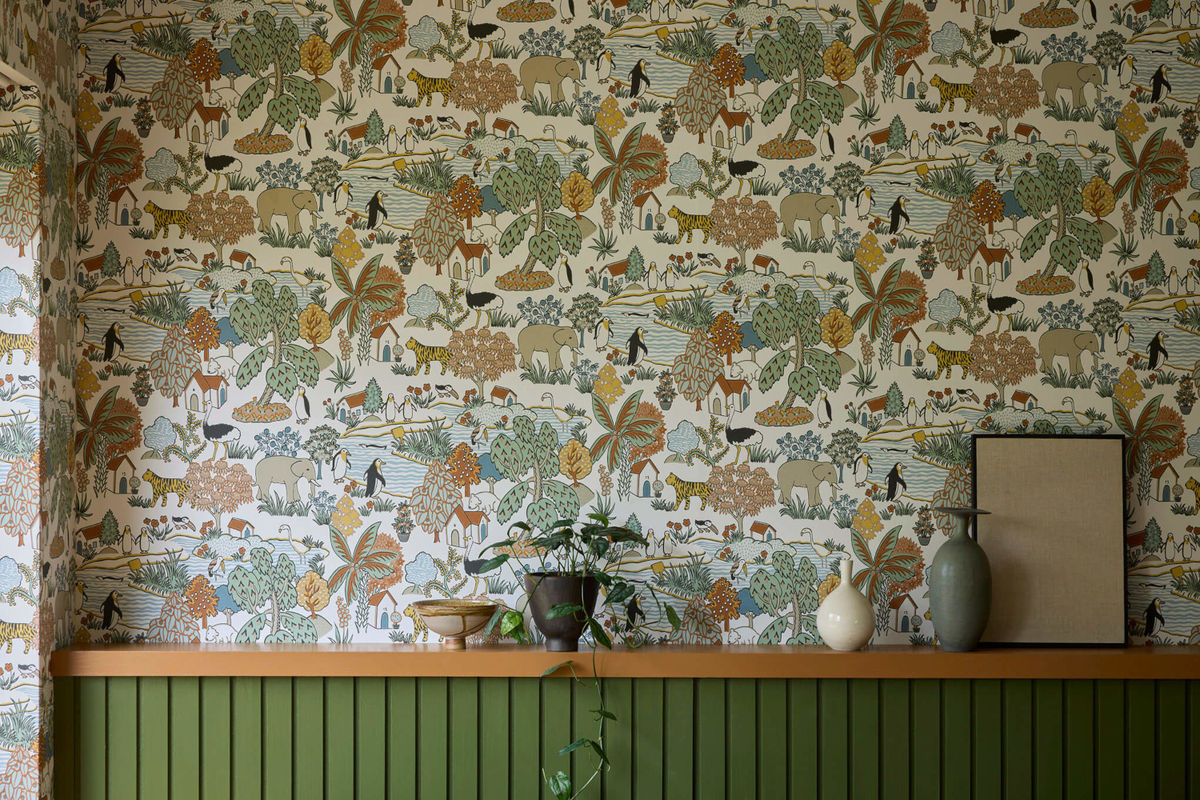 Little Greene Tapete Animal Kingdom in Pea mit Tiermotiv für das Kinderzimmer - Bild 3