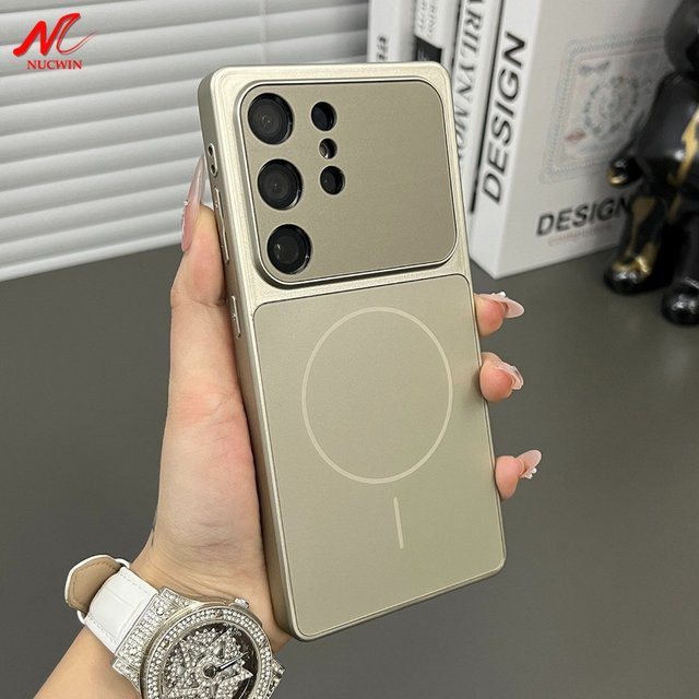 Luxuriöse Schutzhülle für Samsung Galaxy S26 Ultra, S25 Plus, S24 Ultra und S23 Ultra mit magnetischer kabelloser Ladefunktion in Schwarz und Gold - Bild 1