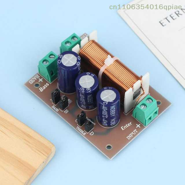 Sommer4 400W Audio-Frequenzweiche 2-Kanal-Crossover-Filtermodul als einstellbare Vollbereichs-Höhen- und Bassweiche in Multicolor - Bild 1