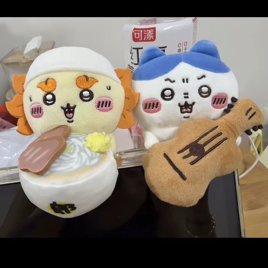 jiyi Hachiware Usagi Momonga Computerbildschirm-Anhänger Plüschtier - Bild 3