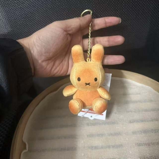 Miffy Hasenkopf Puppen-Rucksackanhänger, ab 3 Jahre - Bild 1