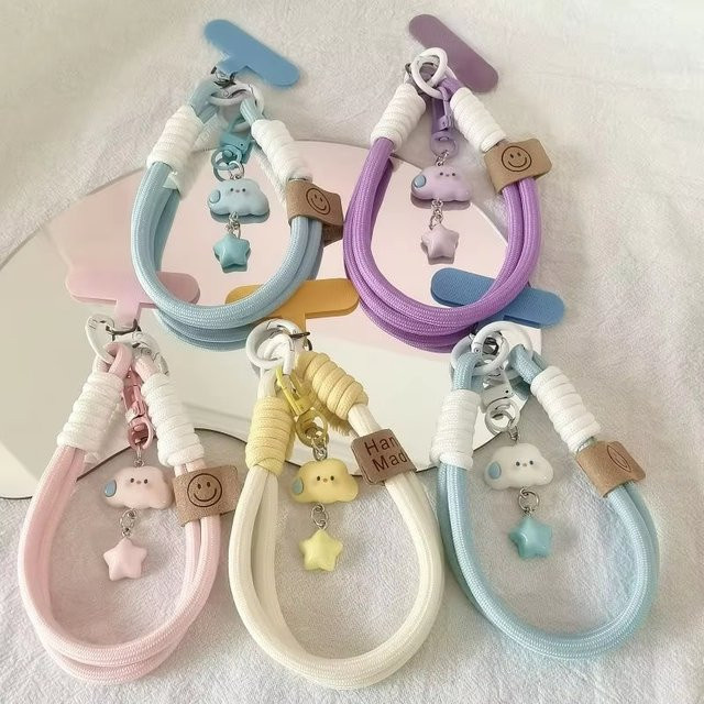 AKABEILA Handgelenk-Telefonband im Koreanischen INS-Stil mit Wolken- und Sternanhänger, buntes Anti-Verlust-Lanyard für Handy und Kopfhörer - Bild 1
