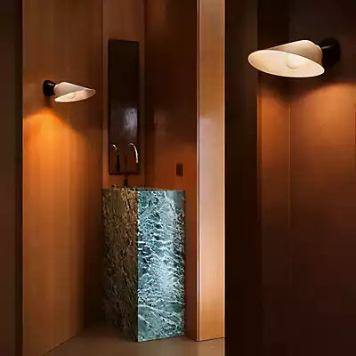 DCW Éditions Plume Badezimmer Wandleuchte aus Keramik in Schwarz Matt - Bild 1