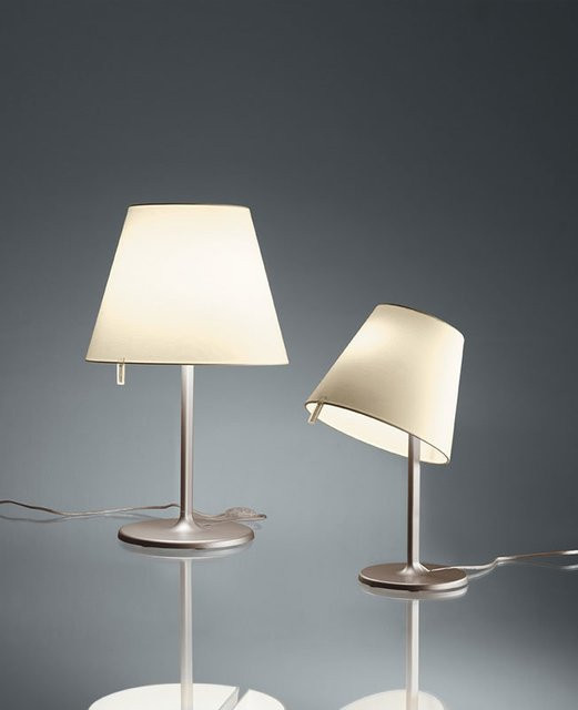 Artemide Melampo Tischleuchte in Bronze mit verstellbarem Design und E27 Fassung - Bild 1