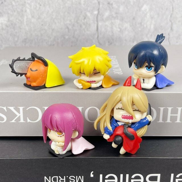MINISO Anime Figuren Set Chainsaw Man Denji Makima Aki Power Pochita Schreibtisch Dekoration Multicolor - Bild 1
