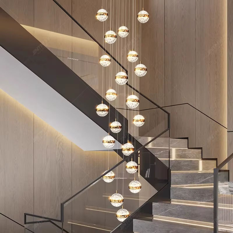 Gbbmade Nordische Pendelleuchte in Gold/Messing für Treppen, Wohnzimmer und Esszimmer - Bild 3
