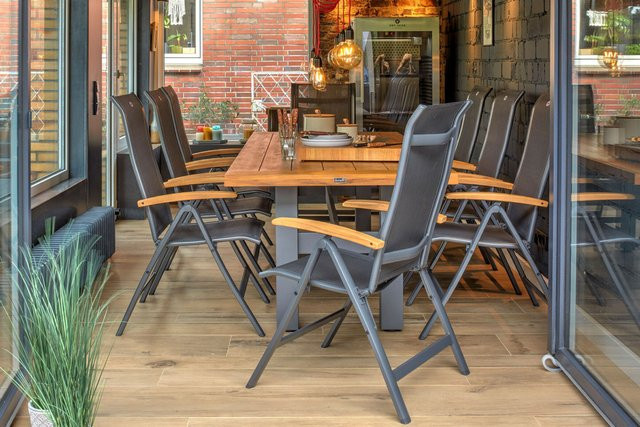 Hartman Yasmani/Alice Garten-Essgruppe für 8 Personen aus Aluminium und Teak in Anthrazit und Grau, Tischbreite: 240 cm - Bild 1
