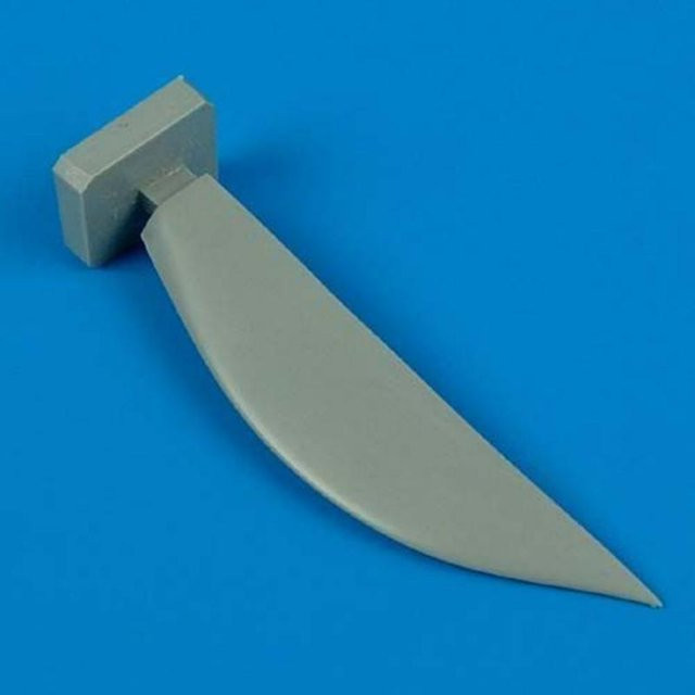 HobbyBoss F-105 Th- Underchief - Correct ventral fin - Bild 1