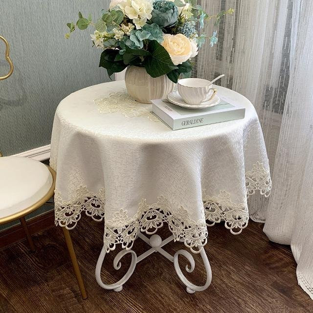 Runde Tischdecke von Your Warm Home mit floraler Blumenspitze in Weiß, Durchmesser: 110 cm - Bild 1