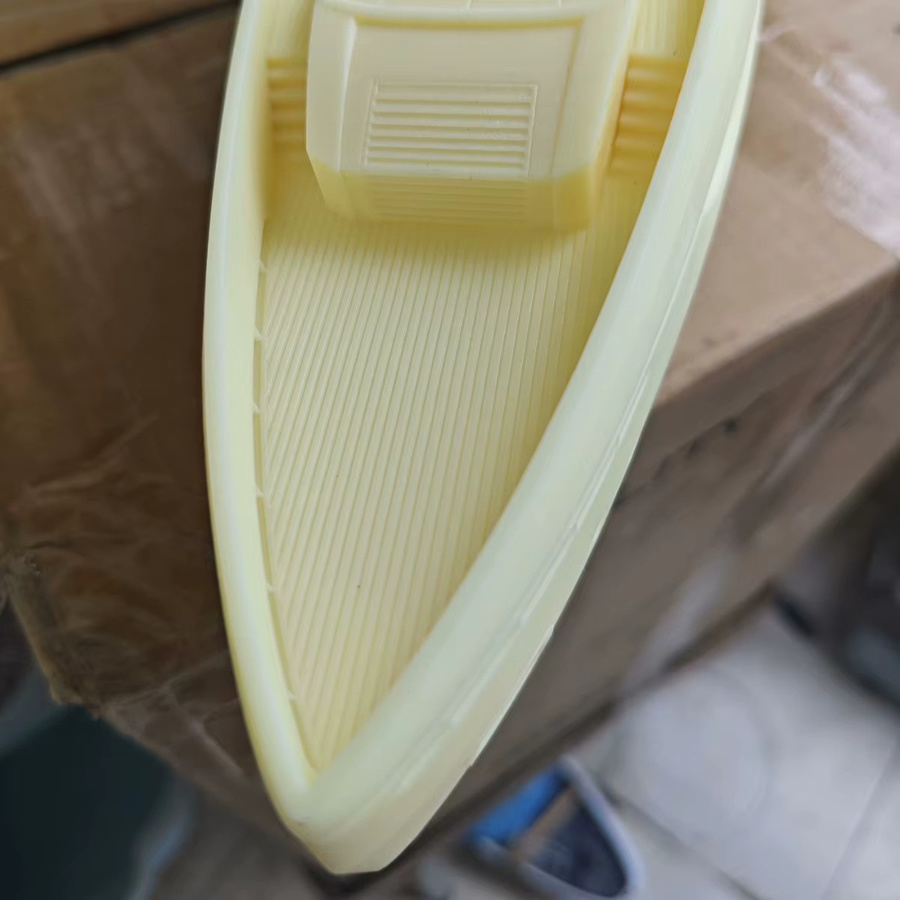 AT 99 MODEL Super Yacht RC Boot, 1:87, ferngesteuert, ab 14 Jahren - Bild 2