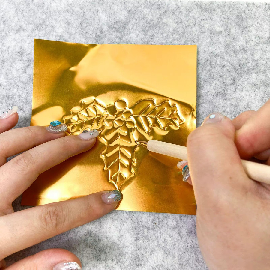 10 Stück Prägefolienblätter aus Aluminium in Silber und Gold für Kunstprojekte zum Malen und Gravieren - Bild 2