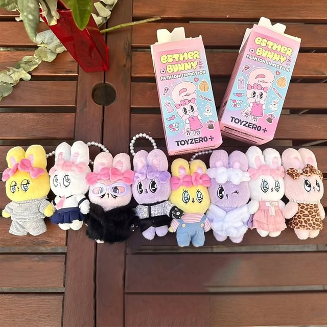 Bandai Esther Bunny Fashion In Motion, Blind Box, Puppe, Taschenanhänger - Bild 1